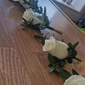 fwthumbbutton hole.jpg